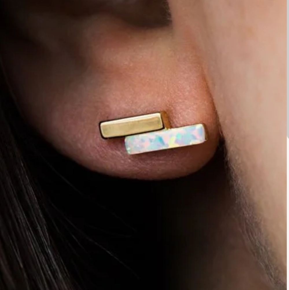 OPAL STUDS - Picture 4 of 4